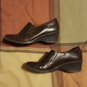Brown leather dress shoes with wedge heel, women’s size 7.5